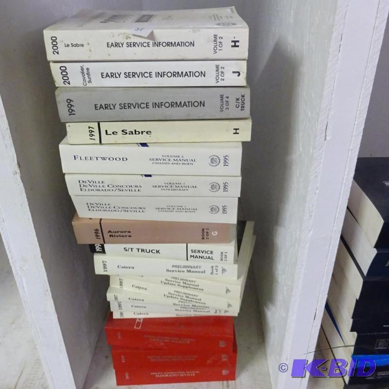 lot 31 image: Misc GM Service Manuals...
