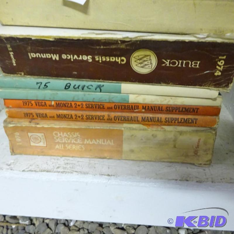 lot 36 image: Vintage Misc GM Service Manuals...