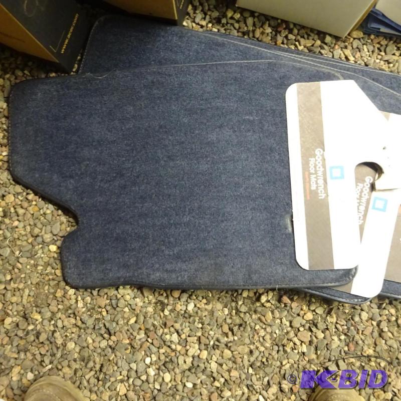 lot 5 image: Front Floor Mats Front Wheel Drive Sapphire B...