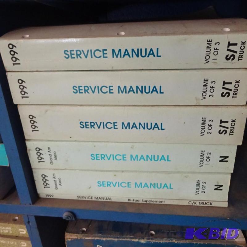 lot 28 image: Misc GM Repair Manuals...