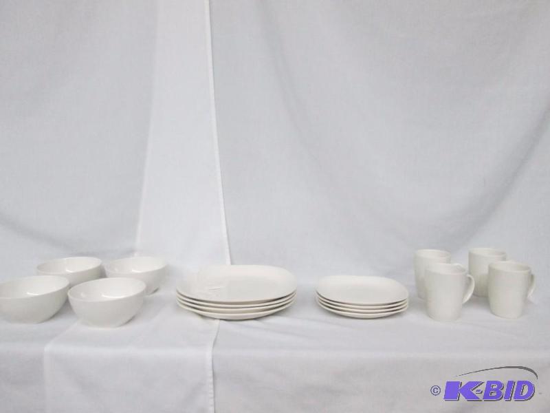 Thompson Pottery Quadro 16-pc. Dinnerware - Set of 4