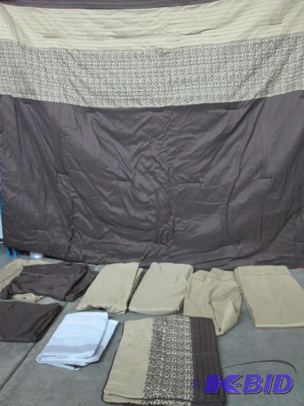 Alcove Midnight King Comforter Super Set