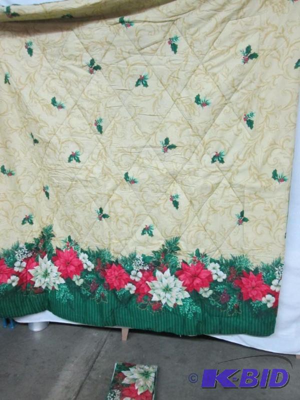 Poinsettia Bed Set - Full