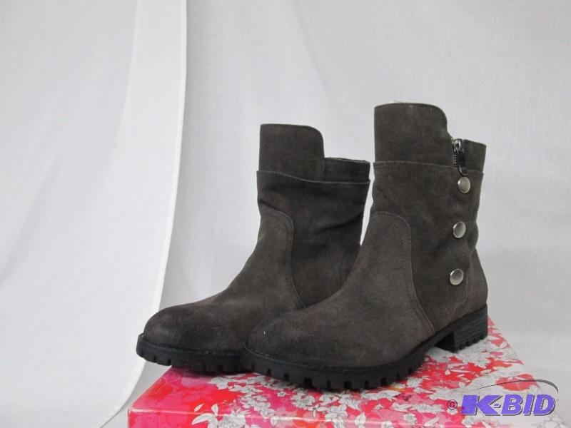 Chinese Laundry Womens FarFetch Distress Bootie