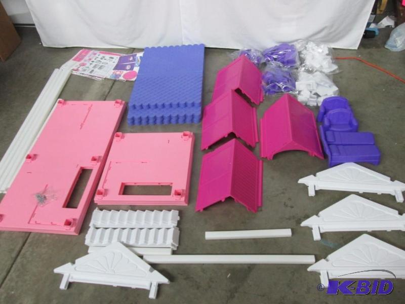 American Plastic Toys Fashion Doll House