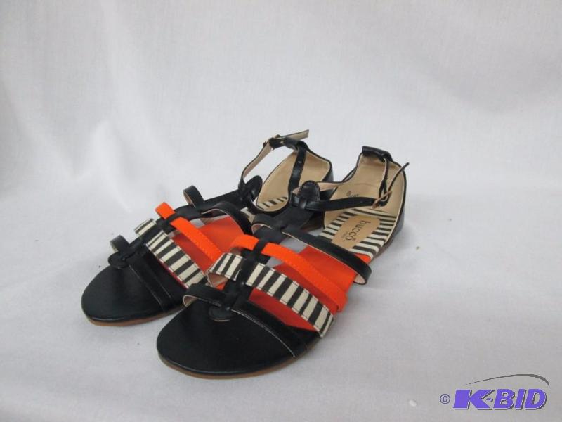 Bucco Womens Valentony T-Strap Sandal