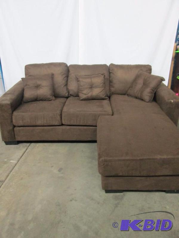 Hayden Sectional Sofa w Reversible Chaise