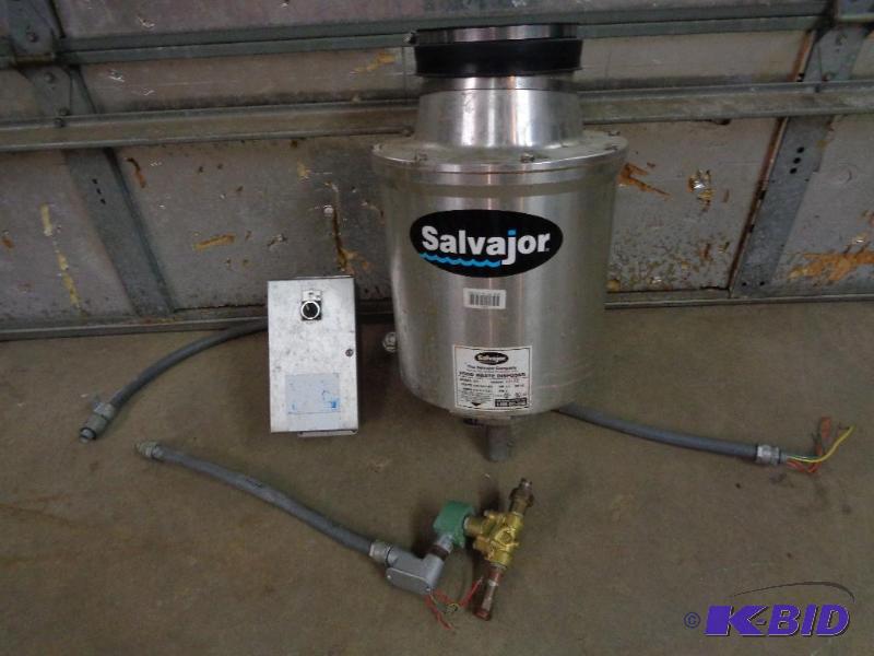 lot 12 image: Salvajor Model 200 Food Waste Disposer