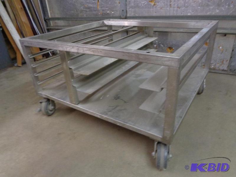 lot 15 image: Stainless Steel Rolling Equipment Stand