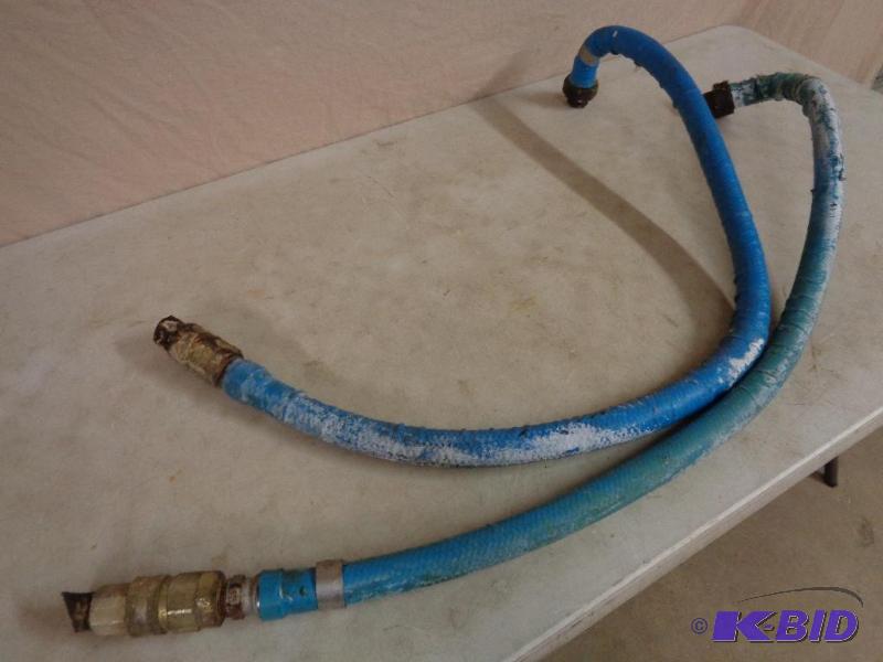 lot 33 image: 2 Gas Hoses for Kitchen Equipment