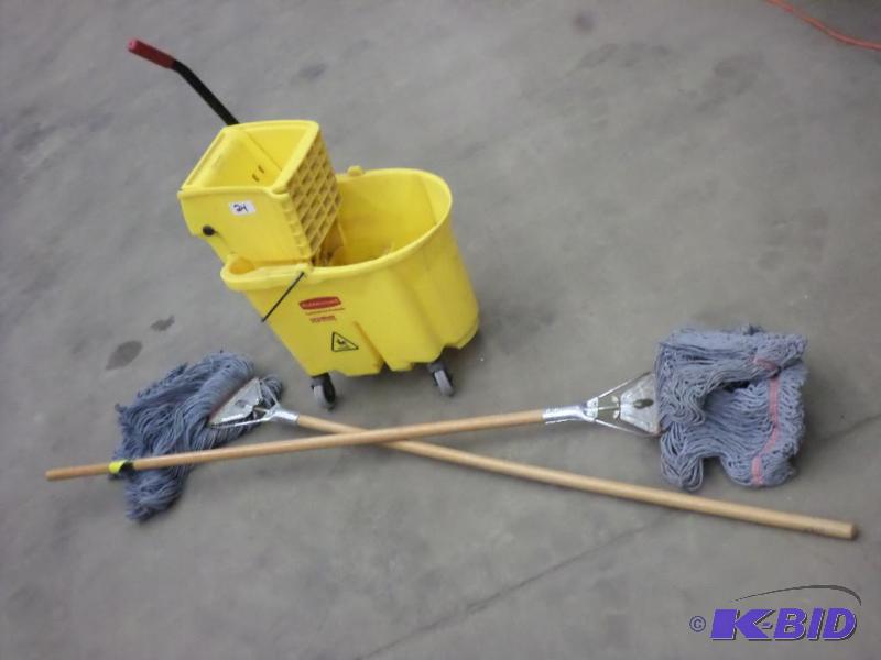 lot 24 image: Rubbermaid Mop Bucket With (2) Mops...
