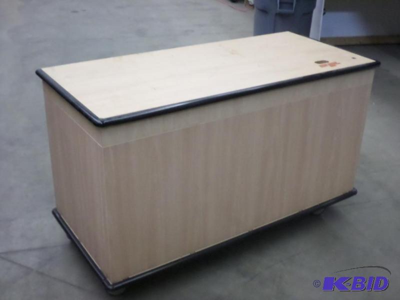 lot 53 image: 25&quotx33&quotx56" Rolling Wooden Des...