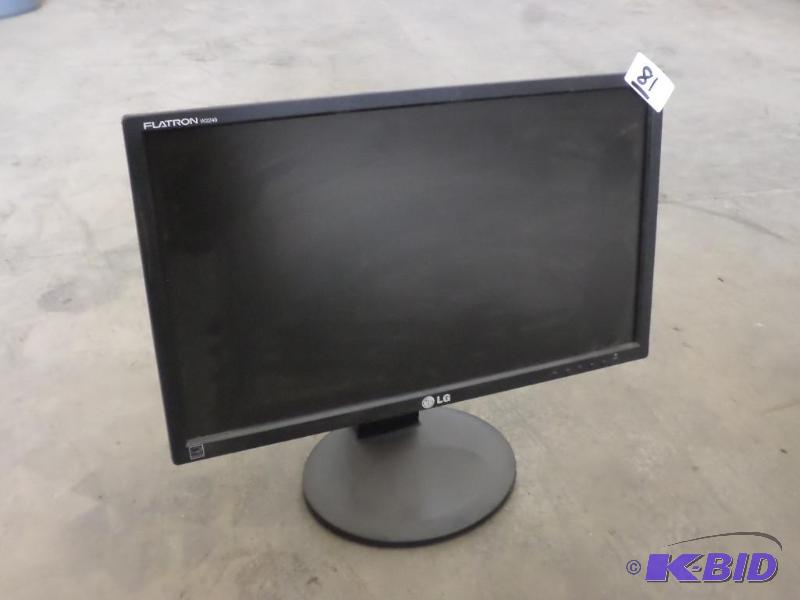 lot 81 image: LG Flatron W2246 Monitor, Works, No Cords...