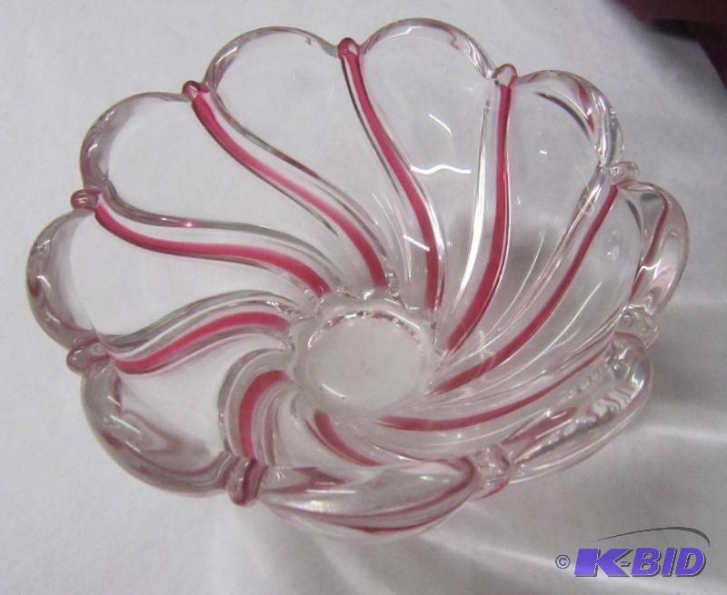 NEW RED Glass Swirl Vase Heavy Duty