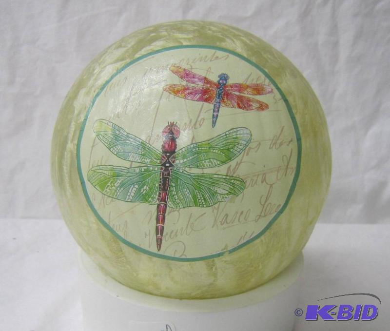 NEW  7 High Lighted Battery Operated Round Globe Lamp with Dargonfly