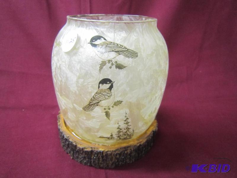 NEW  5 34 High Lighted Battery Opered Lamp with birds