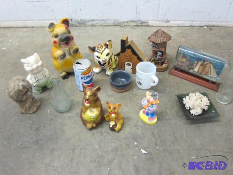 Lot of Curios