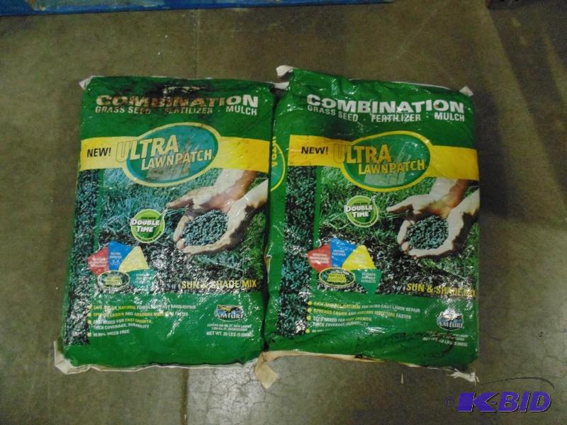 Lot of 2 bags of Ultra Lawnpatch - Combinatio...
