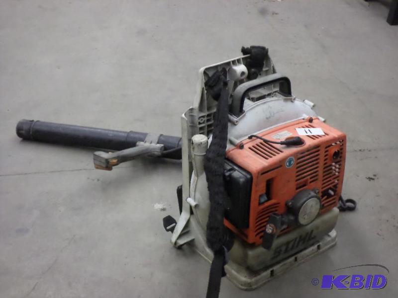 Stihl BR400 Backpack Blower, Runs...