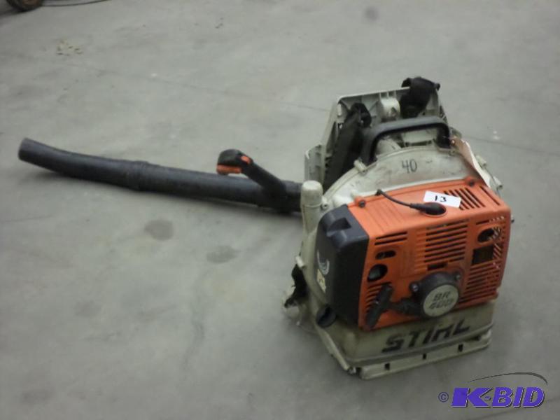 Stihl BR400 Backpack Blower, Runs...