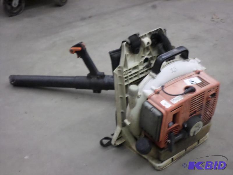 Stihl BR400 Backpack Blower, Runs...