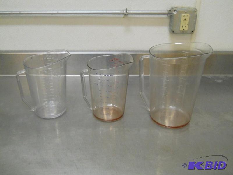 3 Large Measuring Cups