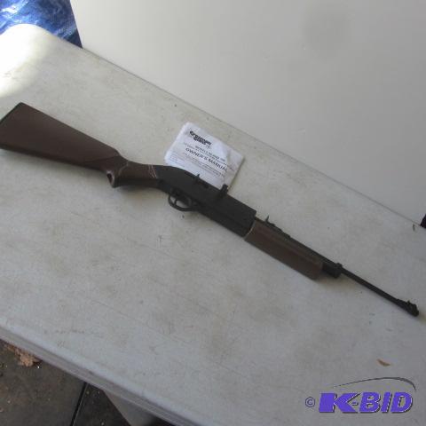 lot 140 image: Crossman BB Gun