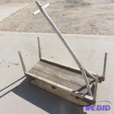 lot 16 image: Antique Bobsled