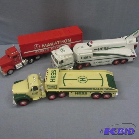 lot 173 image: New Trucks, Toys