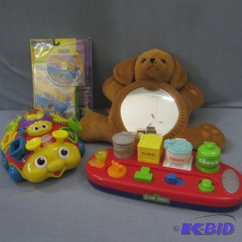 lot 174 image: Infant Toys