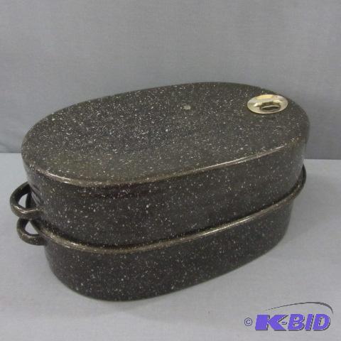 lot 41 image: Vintage Enamel Roaster