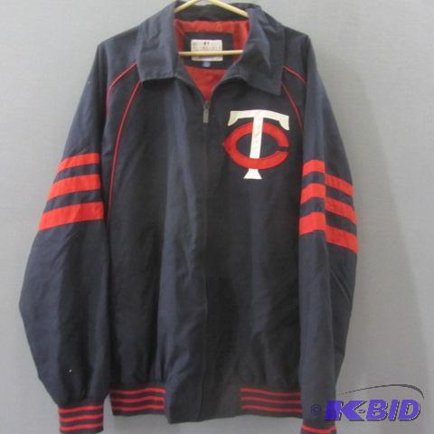lot 46 image: MN Twins Baseball Jacket