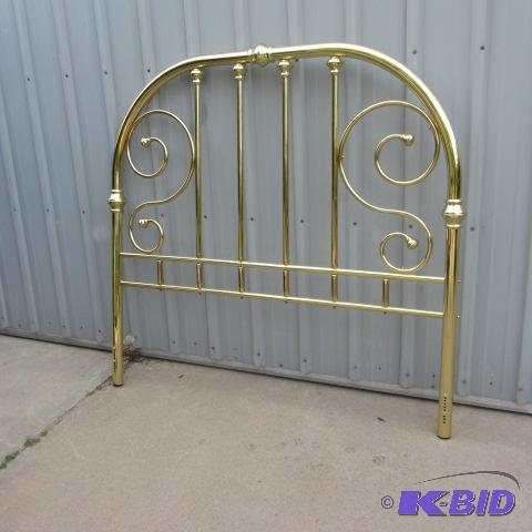 lot 6 image: Brass Headboard