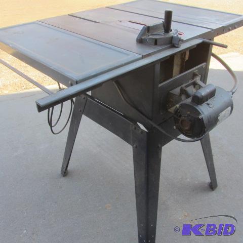 lot 77 image: Craftsman Table Saw