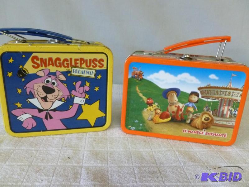 lot 137 image: Lot of two collectible metal lunch boxes that...