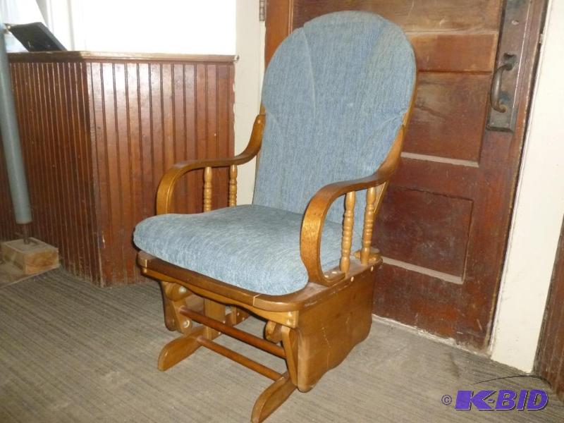 lot 14 image: Nice glider rocker chair and ottoman, blue  ...