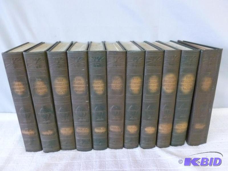 lot 148 image: Antique The Standard Reference&nbspWork, 10 ...