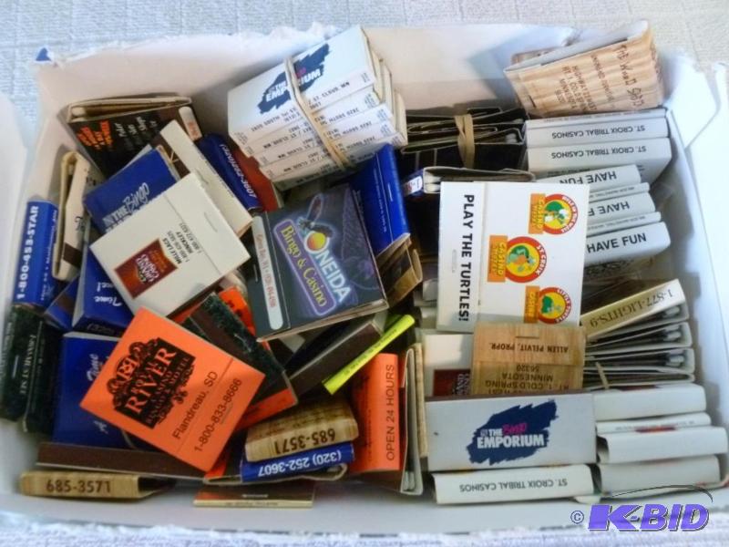 lot 50 image: Large lot of collectible advertisement matchb...