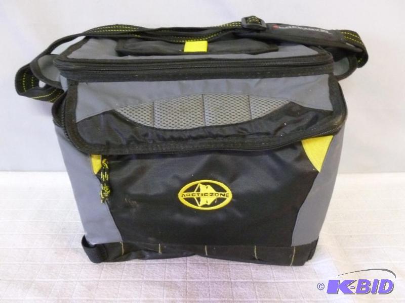 lot 53 image: Arctic Zone Backsaver insulated lunch cooler....