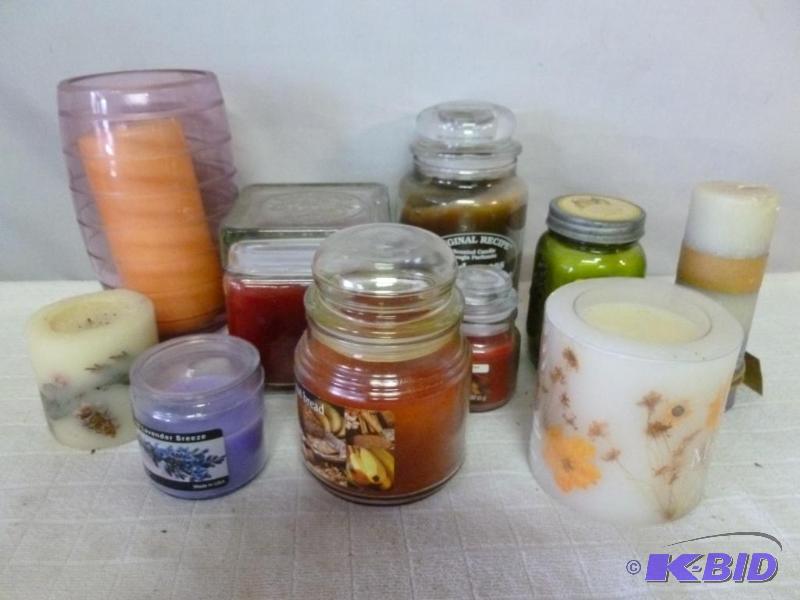 lot 58 image: Large lot of candles. ...