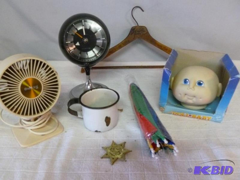 lot 59 image: This lot consists of a Bulova clock, galaxy d...