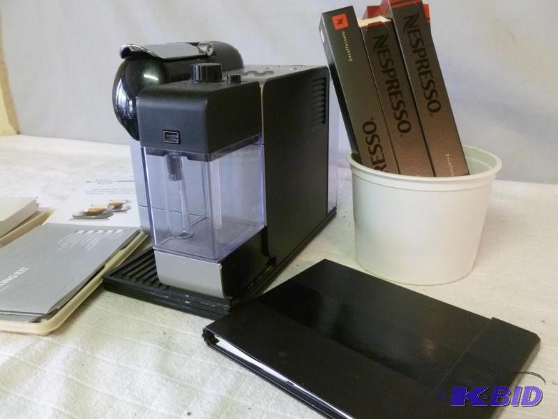 lot 69 image: DeLenghi Nespresso&nbspsingle serve coffee m...