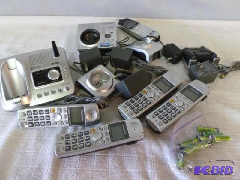 lot 84 image: Large lot of V-Tech cordless phones with base...