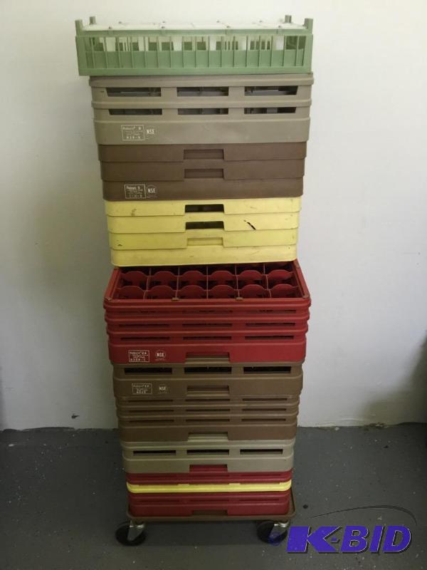 lot 13 image: Cup Glass Trays - NSF Certified