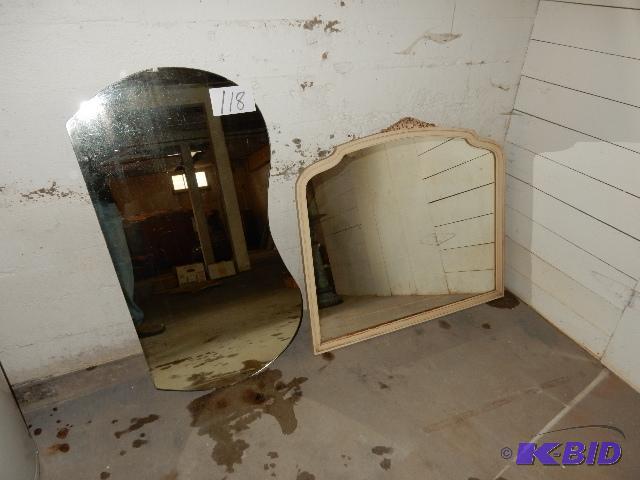2 Mirrors