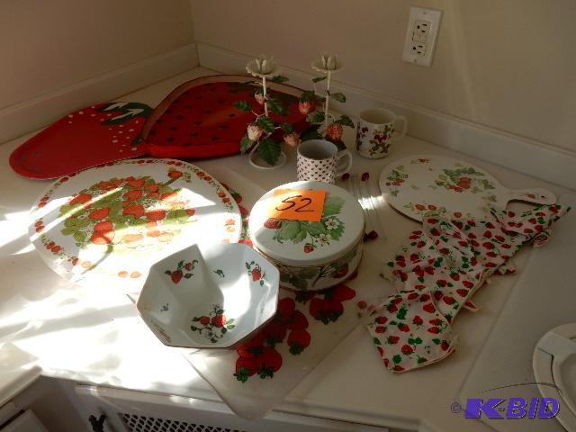 STRAWBERRY Theme Kitchen items