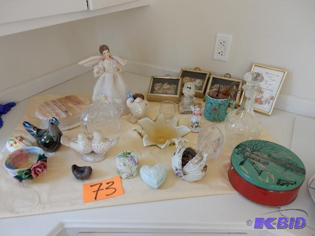 Miscellaneous decorative items