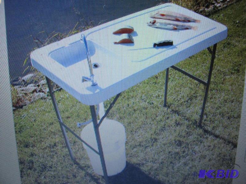 This NEW (in original box) GUIDE GEAR FishGa...