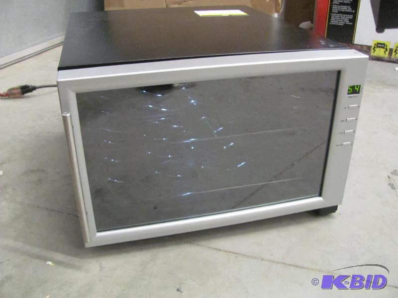This NEW (no box) FRIGIDAIRE 8-Bottle Wine Ce...