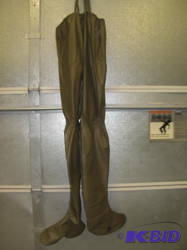 Pair of SPORTSMANS CHOICE Lightweight Rubber...
